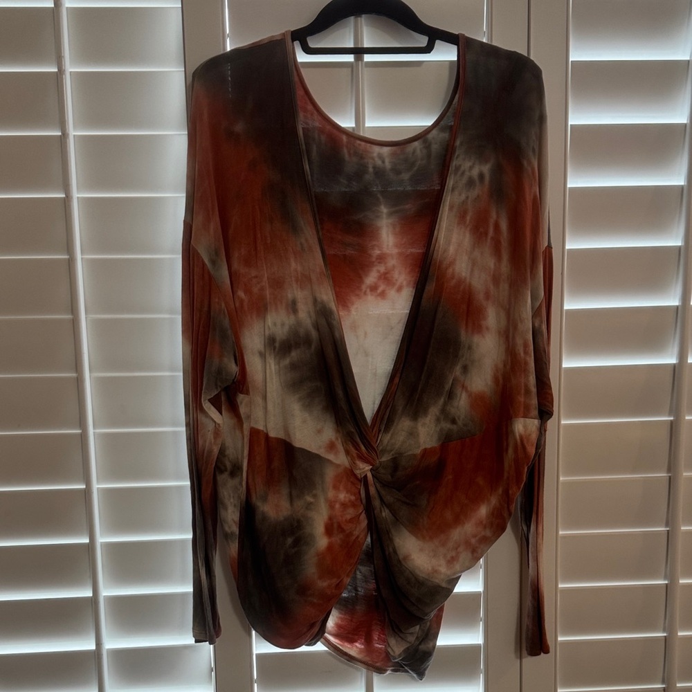 Savvi, Large, Tie-Dye Twist Top